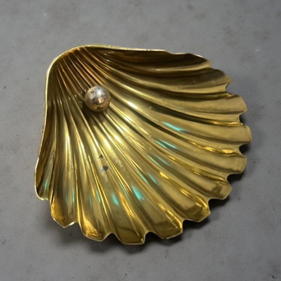 Vintage Artisan Golden Bronze Claim Shell Trinket Jewelry Dish Decor - Picture 4 of 11